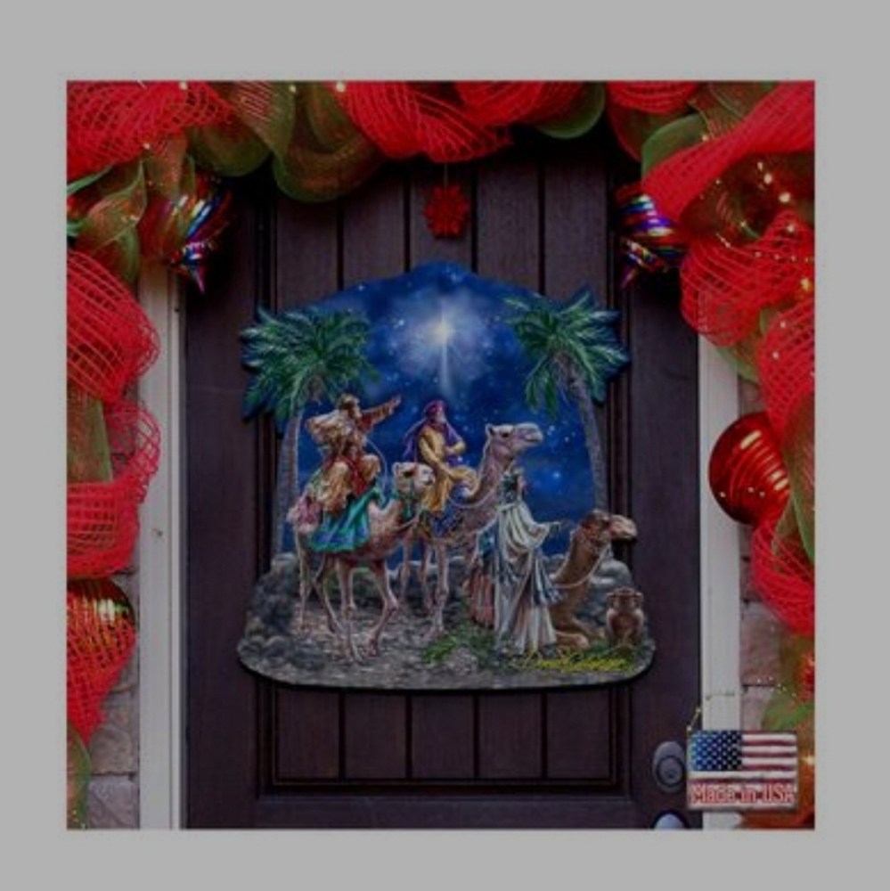 Designocracy by Dona Gelsinger the Magic of Three Kings Wall and Door Ha…